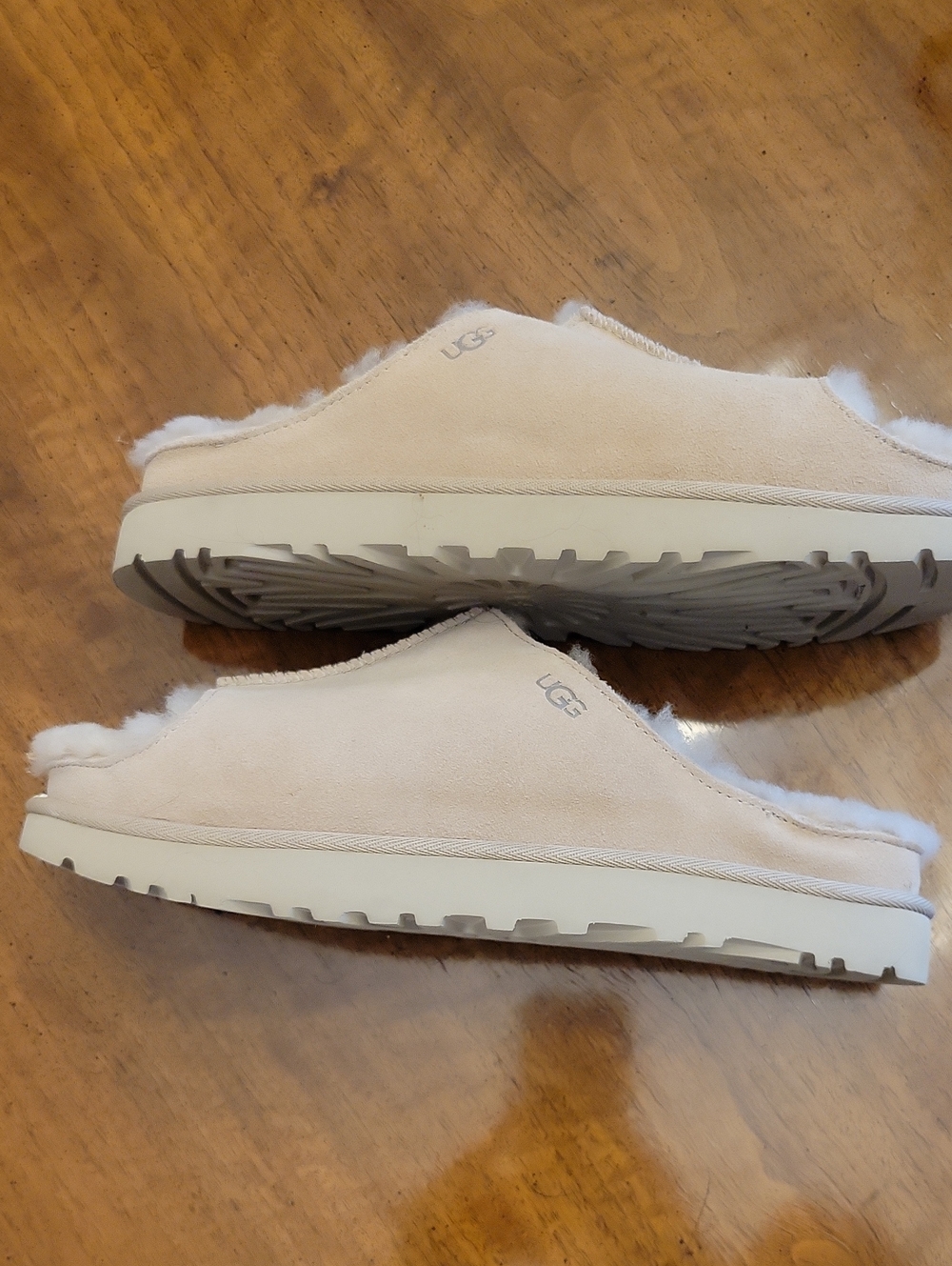 UGG Greenport Suede Slides - Picture 4 of 8